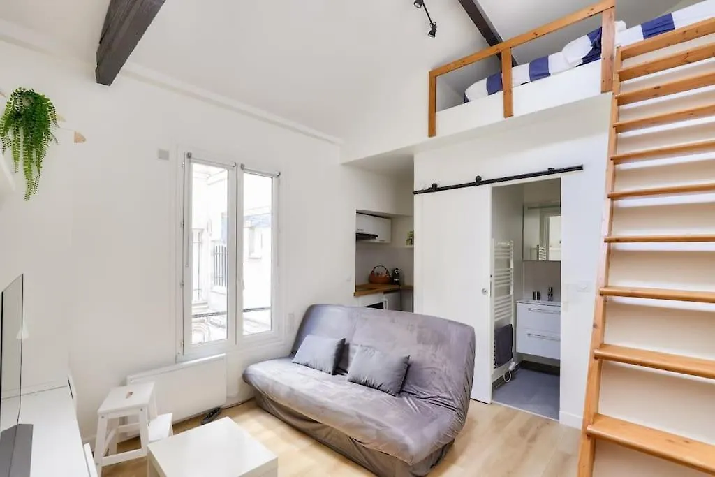 Appartement Studio Lumineux Proche De La Place D'Italie à Paris France